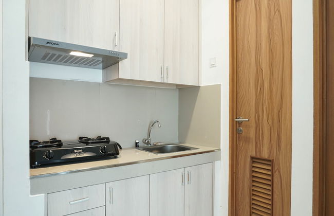 Minimalist And Cozy 2Br Apartment At The Nest Near Puri By Travelio - Foto 8