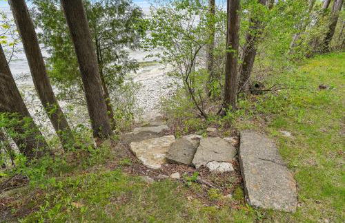 Stony Shore Cabin by Simple Life Rentals - Photo 48