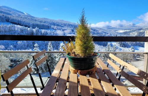 Lumineux 2 pièces vue montagne au pied des pistes avec parking privé - Foto 1