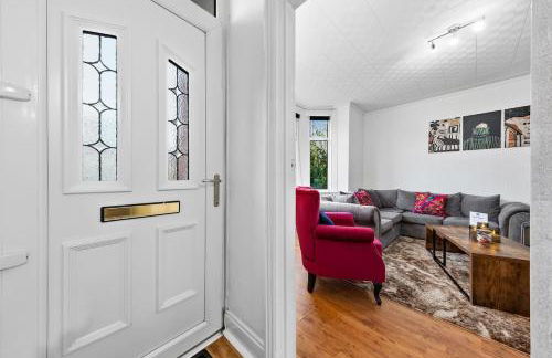 Spacious 3 beds home Close to Southampton GENERAL HOSPITAL - sleep 9 - Free Parking - Pool table - 2 Large TVs - Foto 9