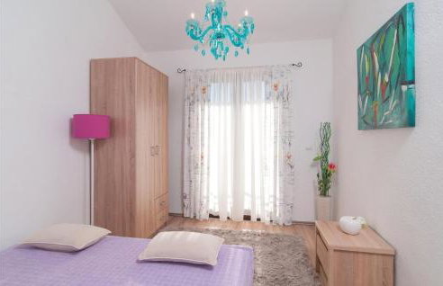 Cozy Home In Srinjine - Photo 24