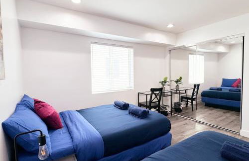 Cozy 3 BR Townhouse with Balcony - Photo 25