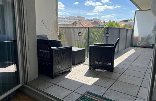 Lumière Parisienne Spacious 2BR Apartment with Terrace Free Parking Near Metro Line 13 - Foto 5