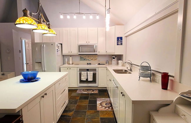 The White House - Photo 11