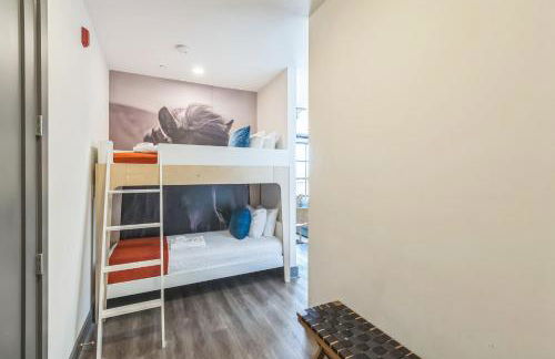 Gorgeous Apt for 8 with Rooftop & Gym Near DT - Foto 12