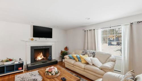 Comfortable Bloomfield 3BR Retreat home - Photo 2