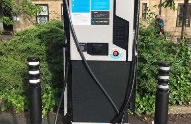 Sleeps 5 - 3 Bedrooms - walk to the square hosted Happy Valley cast - Foto 60