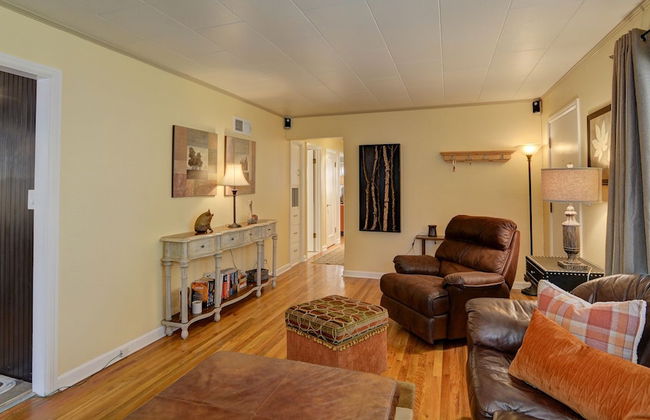 Cottage by the Historic Depot - Foto 2