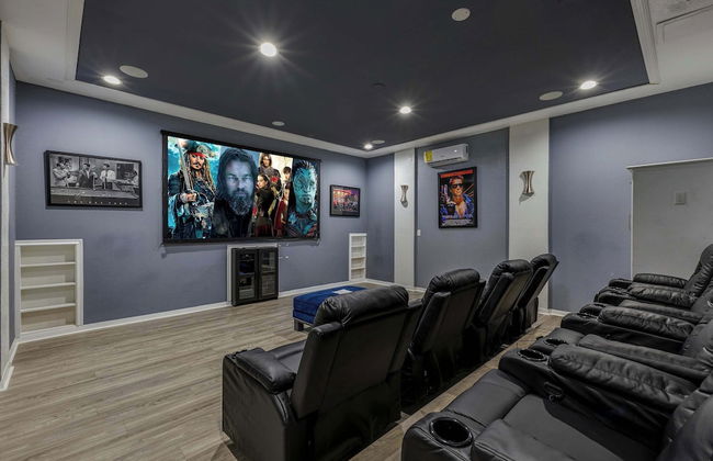 Windsor Hills 6BR Home Pool Spa Private Theater - Foto 35