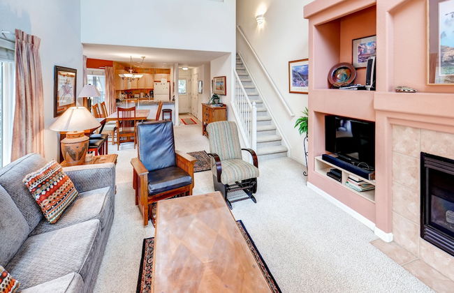 Bay Club Town Homes by CRMR - Foto 23