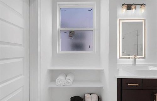 Modern 3 Story Home, Terrace, Galleria - Foto 26