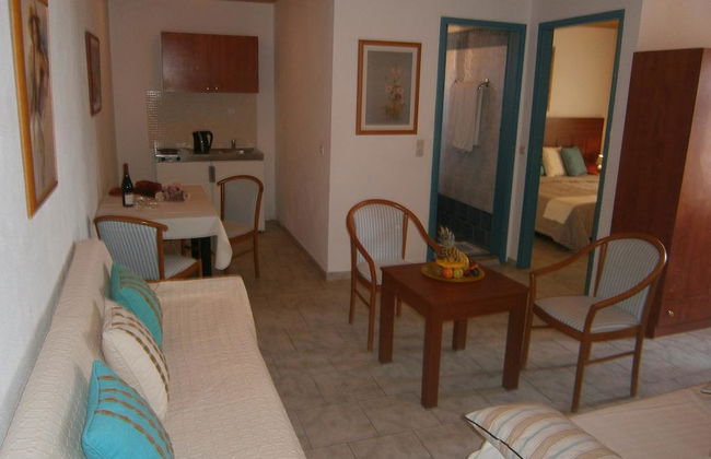 Elounda Apartments - Photo 10