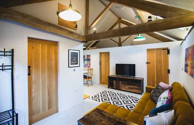 17th Century Cartshed Nestled In Welsh Countryside - Foto 8