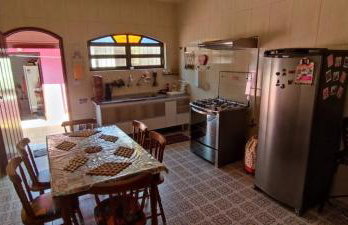 Casa Rosa de Peruíbe - Casa de Temporada 3 dormitórios, 10 hóspedes, piscina, wi-fi, netflix, 800 metros da praia - Photo 37