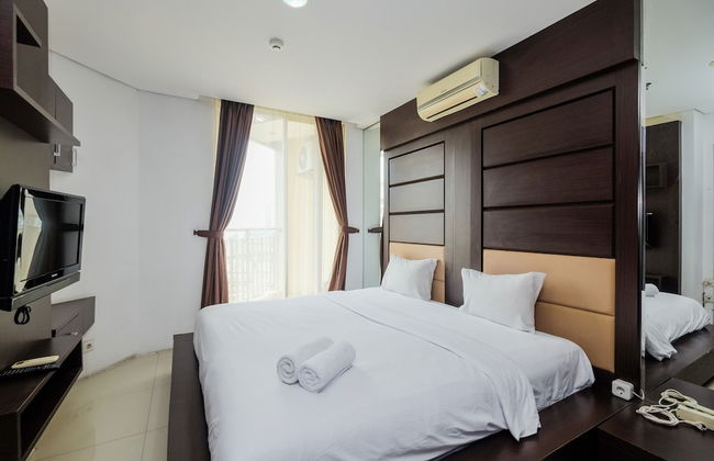 Scenic And Homey Studio Apartement At Mangga Dua Residence - Photo 2