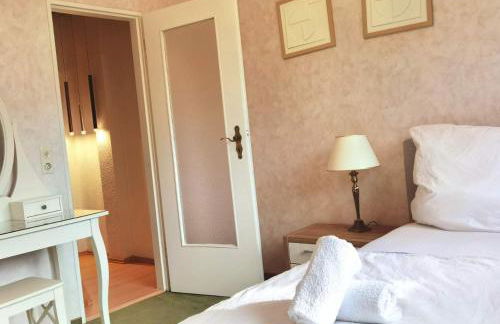 Haus mit großen Garten - Foto 11