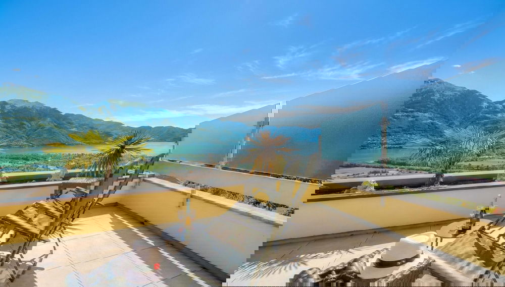 Panorama maggiore apartment - Photo 1, Primary image