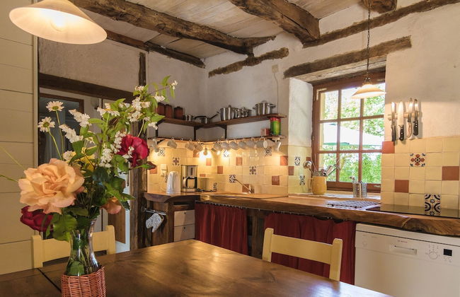 Farmhouse With Private Pool, Large Garden and Playground - Foto 29