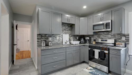 All-Season Fun! Charming Apt 3 Mi to Blue Hills - Foto 2