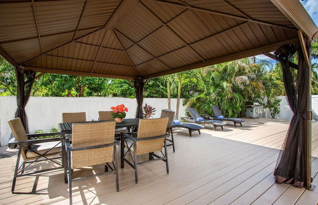 Amalfi Vacation Rental: Stylish 3-BR Retreat Steps from Vanderbilt Beach. Relax by the Private Pool and Enjoy Modern Amenities. Ideal for Families with Easy Access to Mercato and Local Attractions - Foto 35