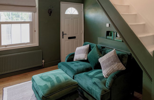 Stunning 2BD in the Heart of Malmesbury - Photo 27