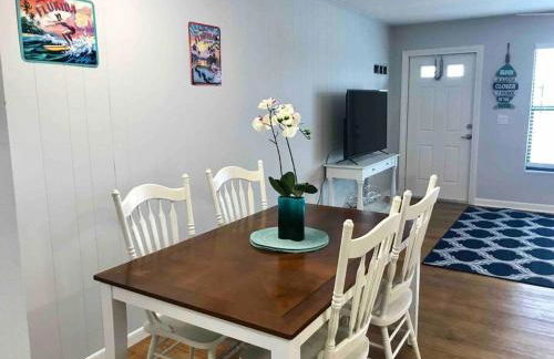 Sailfish Suites 2 - pet friendly & waterfront - Photo 7