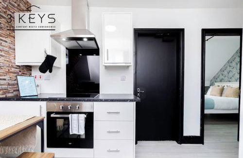 Contractors monthly discounts - WIFI - 5mins to Airport, HS2 & NEC - Photo 14