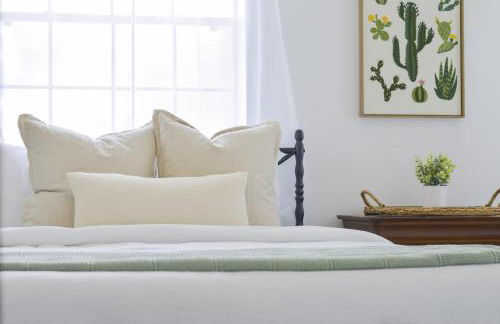 Gorgeous 10 Acre Modern Farmhouse & Private Pond - Photo 38