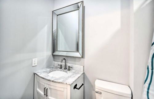 Bright Norfolk Home with Deck Less Than 3 Mi to Town! - Foto 22