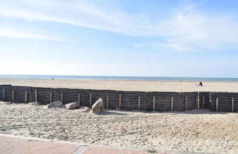 Lovely Apartment In Neuilly Le Vendin - Photo 17