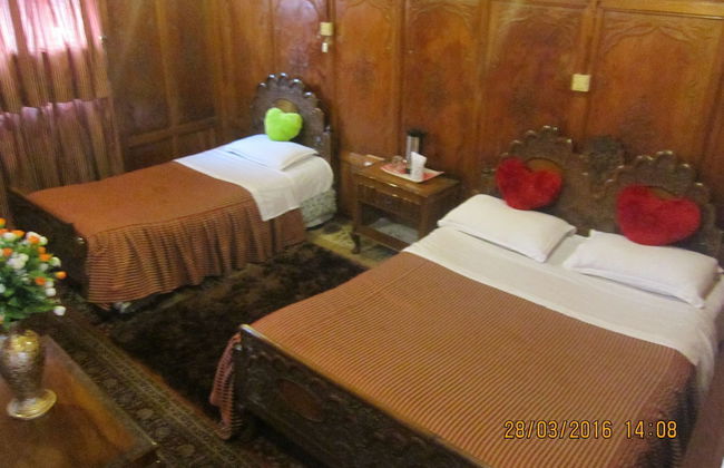 Zaffer Group of Houseboats - Foto 5