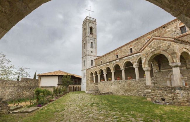 Tour de Dia Inteiro: Mosteiro de Apolónia e Ardenica - Foto 4
