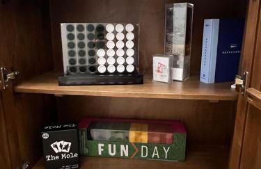 Midland Luxe, Pool, Fire Pit, Workspace, Pool Table - Foto 18