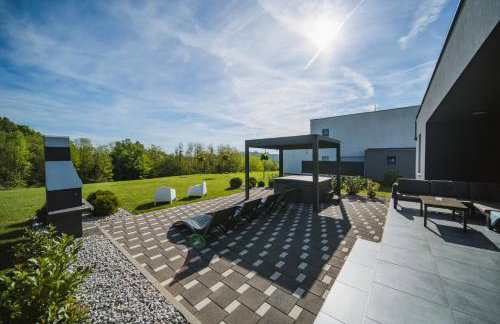 K Relax Place, Varaždinske Toplice, modern home with Sauna, Jacuzzi, WIFI - Foto 47