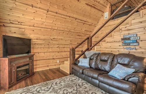 Sparta Lake Home with Deck and Boating Access! - Foto 3