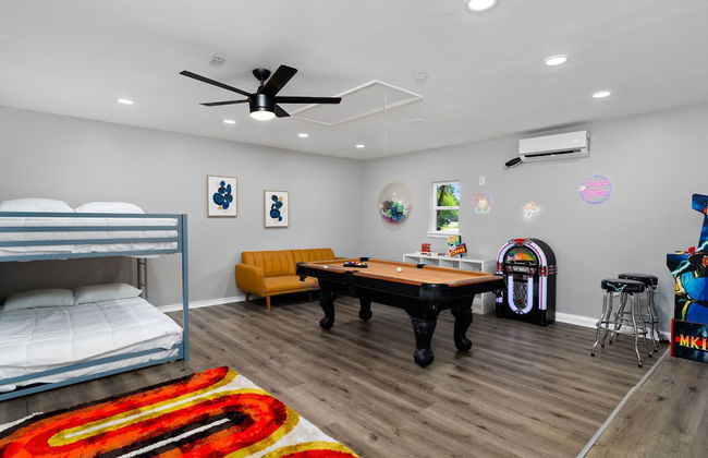 70s House Fun 6 Bedroom Pool Game Room - Foto 41