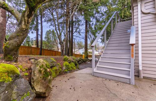 Burien's Top Unit with Spa-Inspired Bathroom - Foto 6