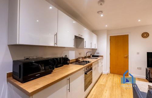 City Condo-Terrace-Gym-Games Room -Free Secure Parking- Manchester - Foto 14