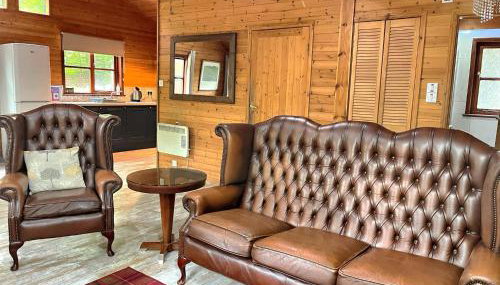 Shrew Lodge-woodland Lodges-Hot Tub-Pembrokeshire-Tenby - Foto 3