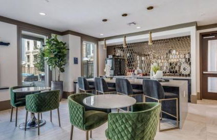 Landing Stylish 1BD Clubhouse Pool - Foto 24