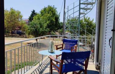 Sea View Family Residence - Photo 8