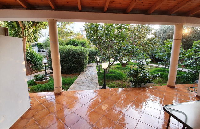 K1-George Apt. by the Sea and Airport - Photo 9