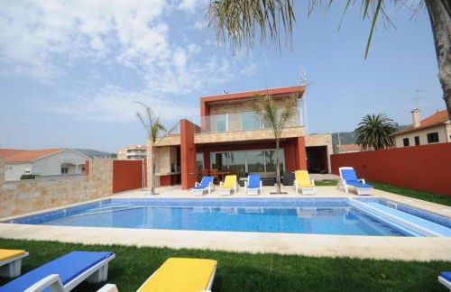 Superb Esposende Villa 5 Bedrooms Villa Agobar Tennis Court - Foto 12