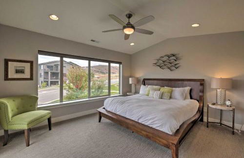 Modern Huntsville Resort Retreat with Deck and Hot Tub - Foto 12