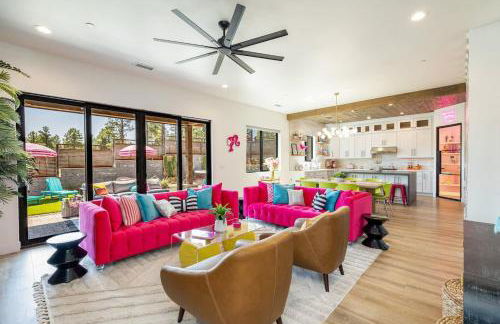 Flagstaff Barbie Dream House - Photo 5