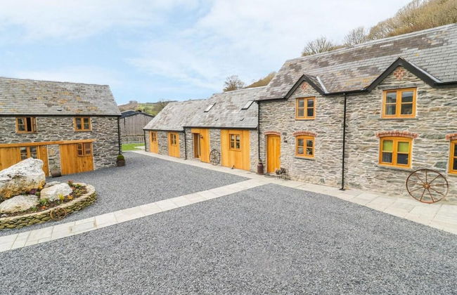 Cosy Barn - Sleeps 8, Hot Tub & Countryside Views - Foto 24