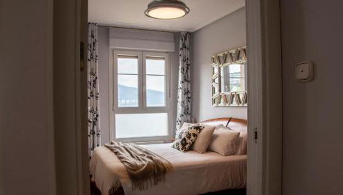 Maravillosa ubicación junto al mar con garaje - Foto 2