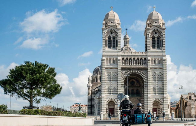 Balade privée en side-car dans Marseille - Photo 9