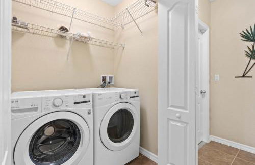 Mini Cinema in Villa Pool Near Disney - Foto 8