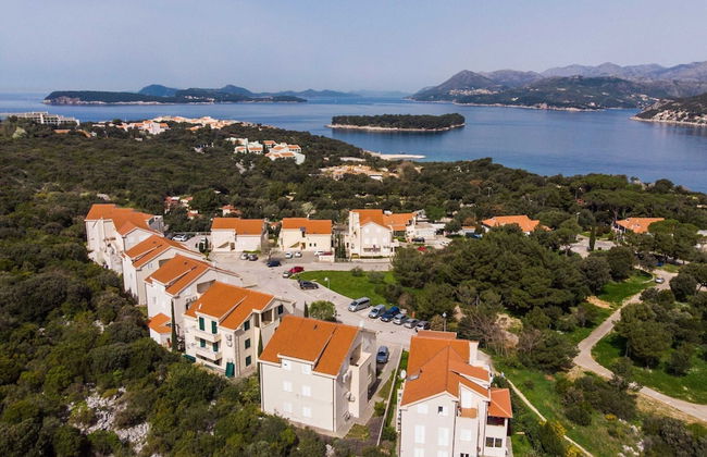 Apartment 3 Beaches With Free Parking - Photo 39